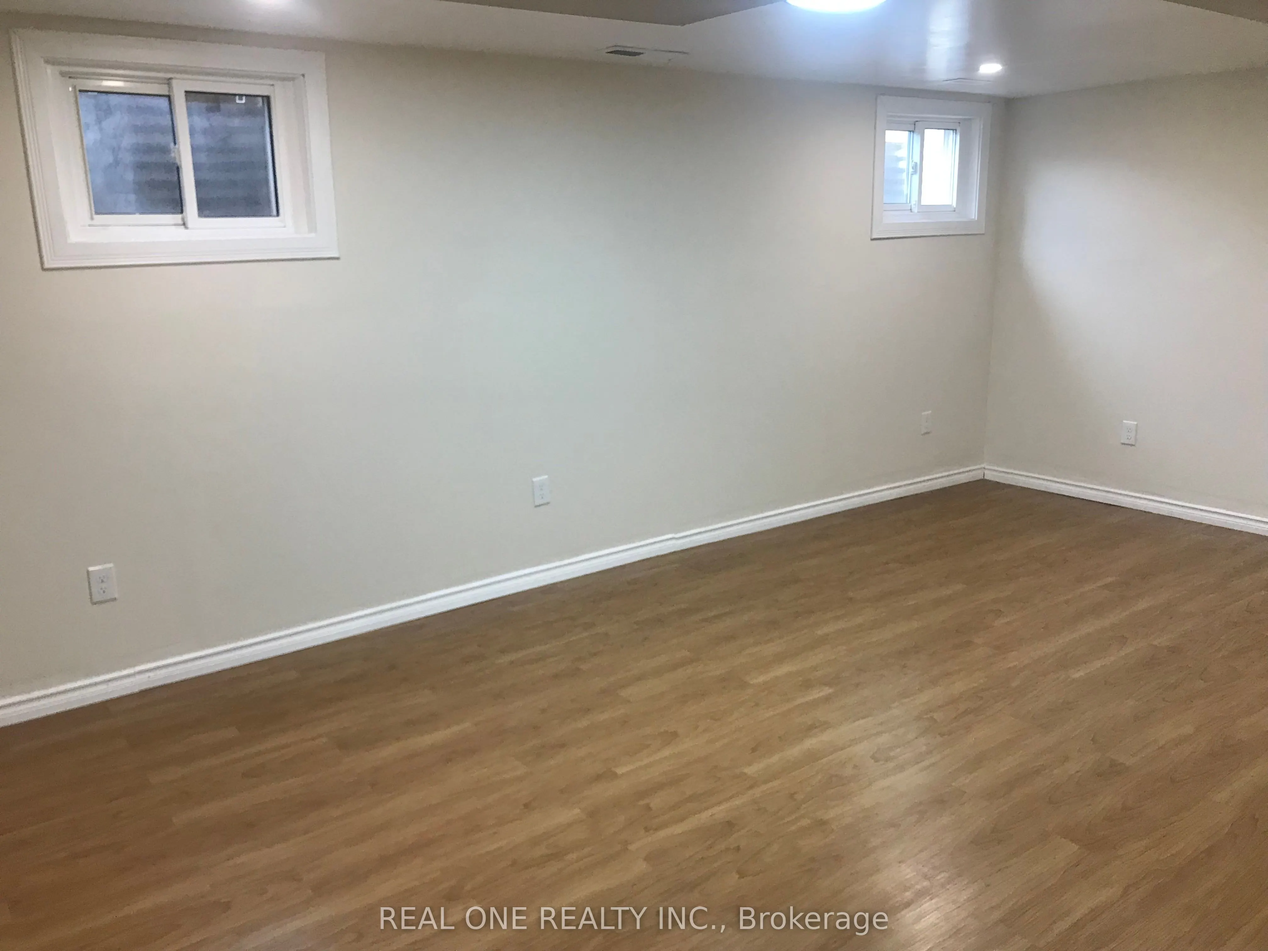 1580 Lancaster Drive, #28