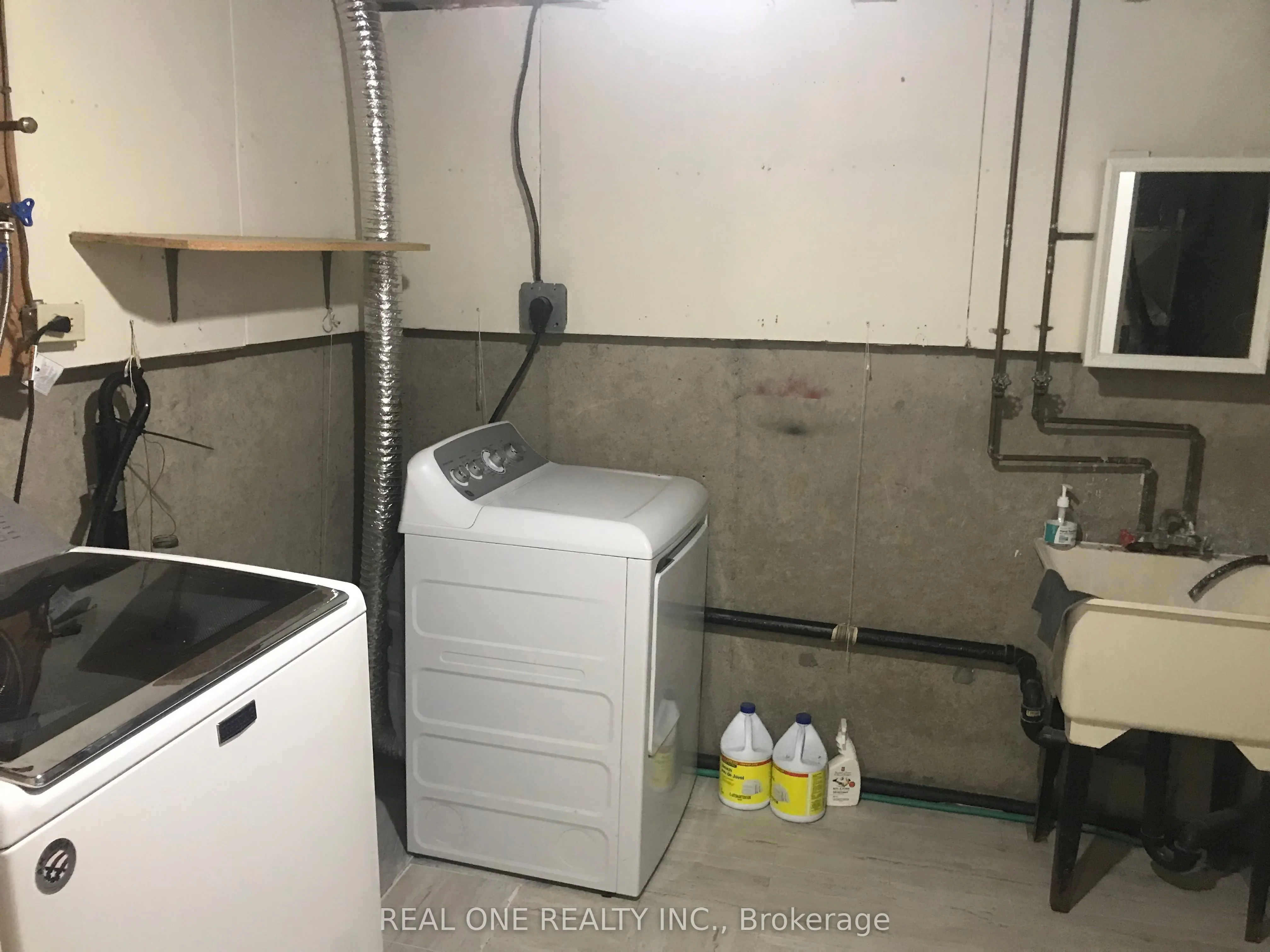 1580 Lancaster Drive, #28