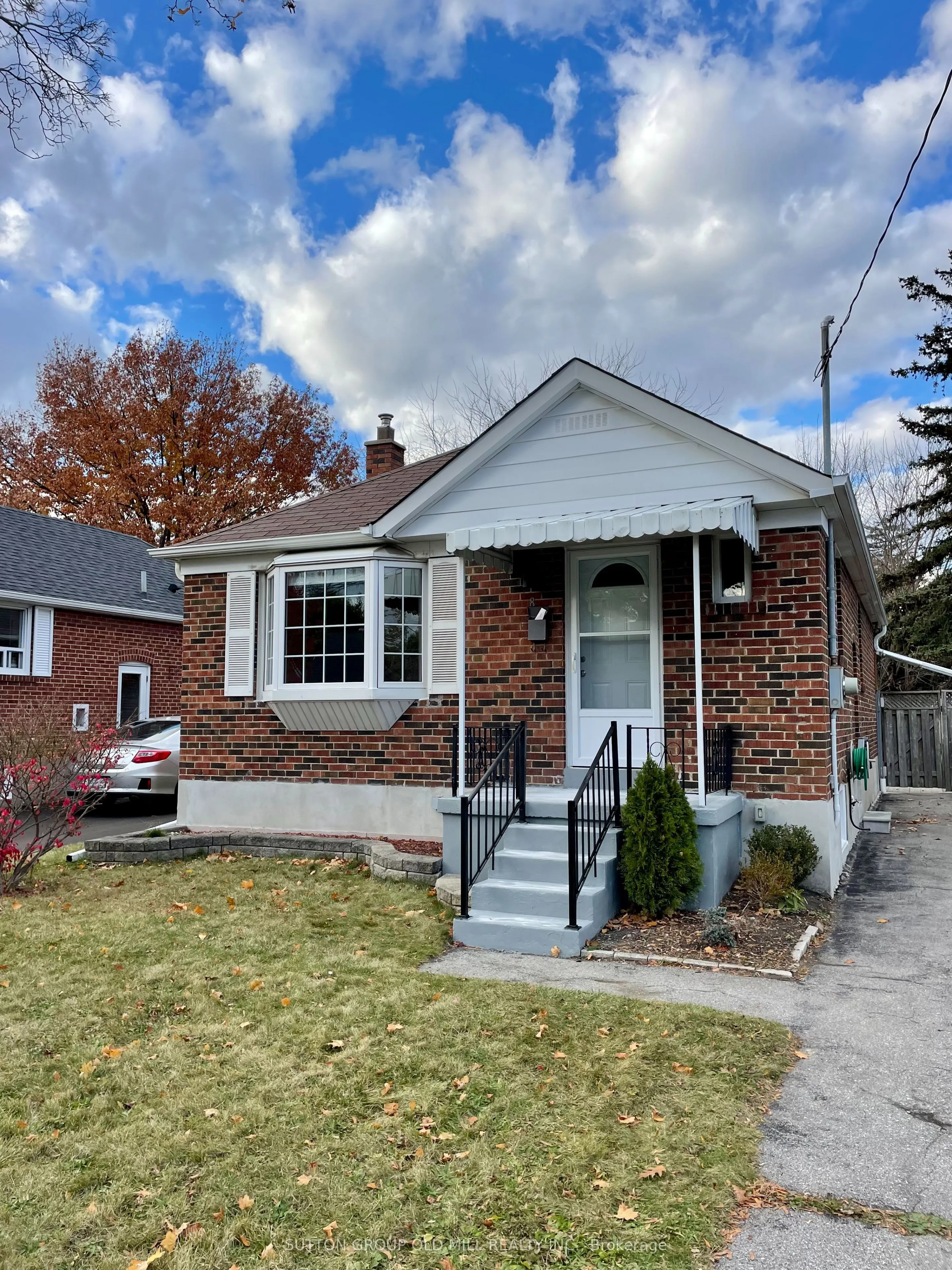 8 Westleigh Crescent