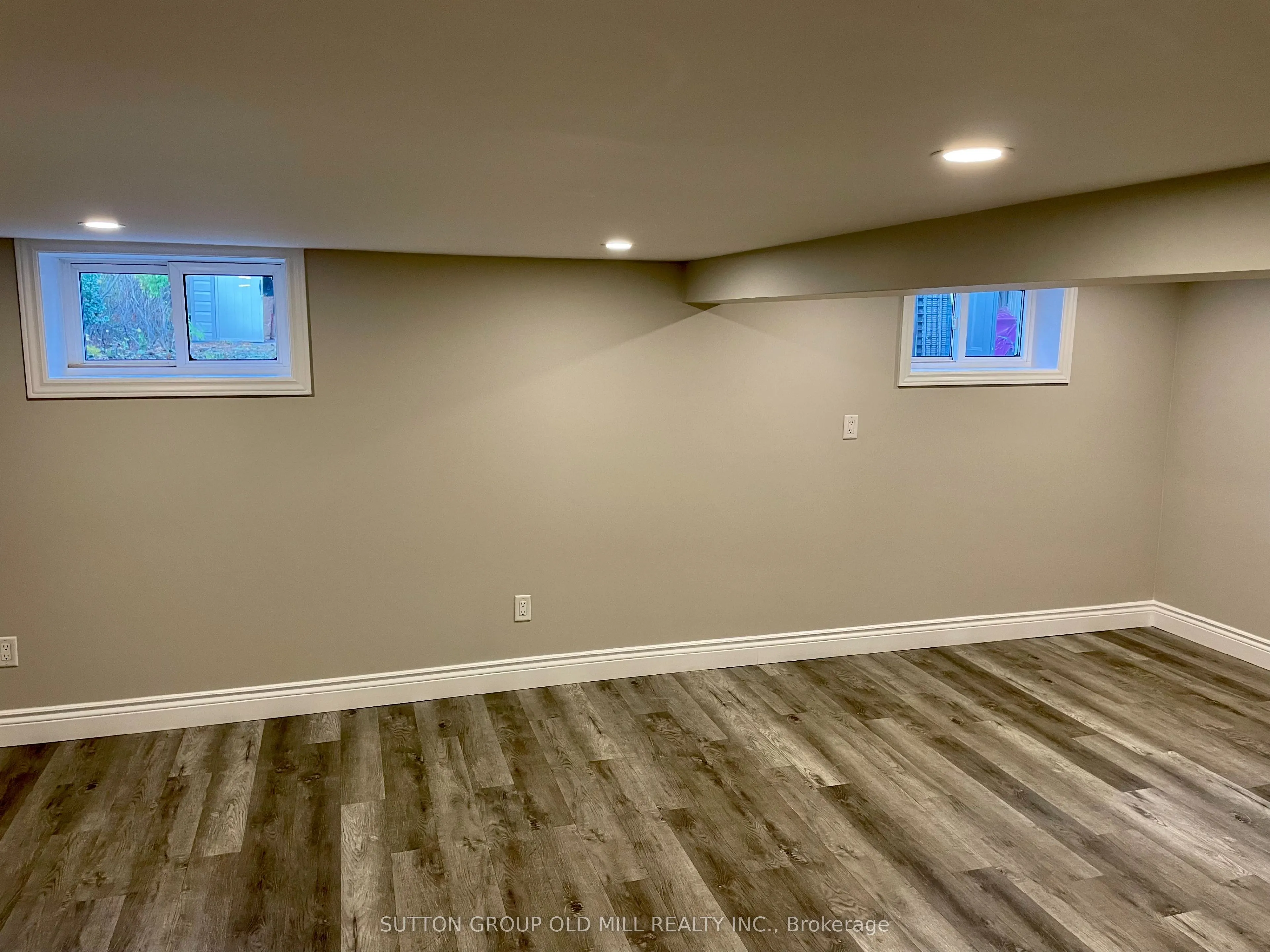 8 Westleigh Crescent