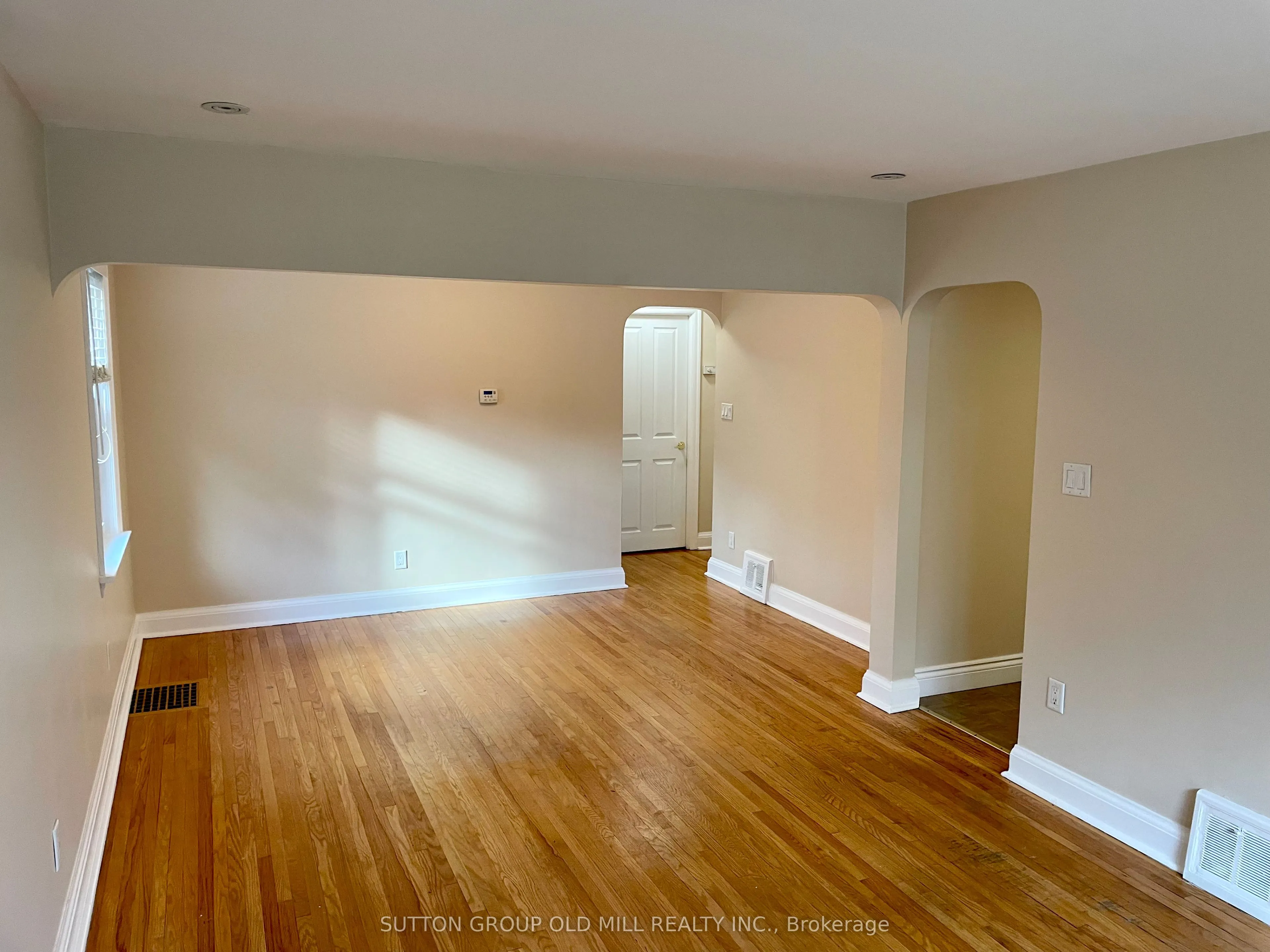 8 Westleigh Crescent