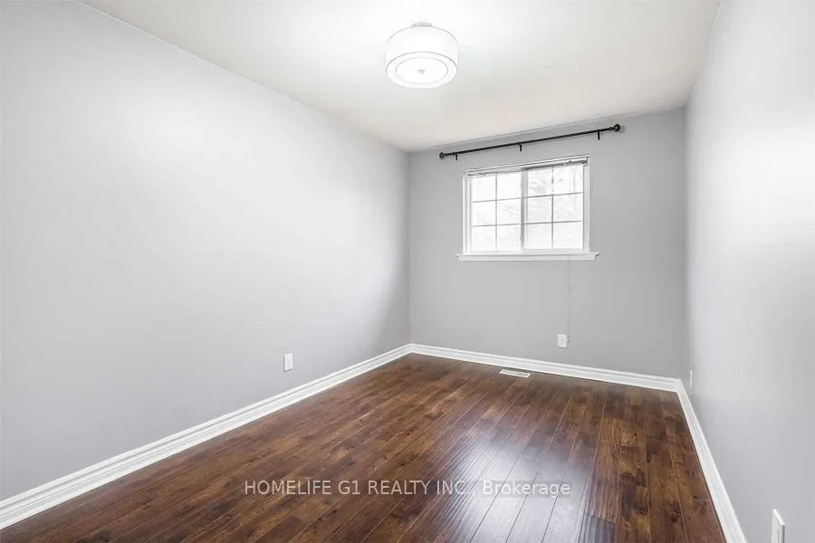 57 Bromley Crescent