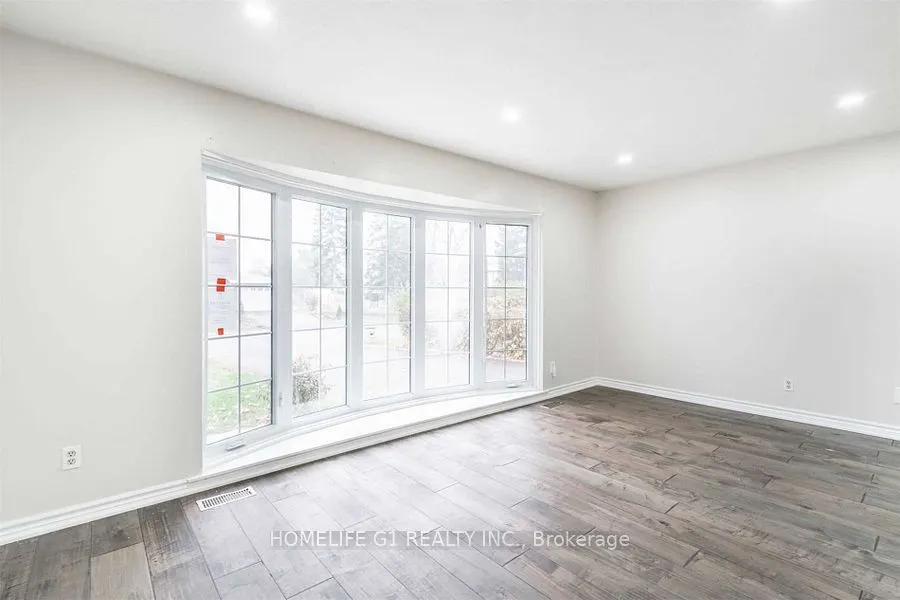 57 Bromley Crescent