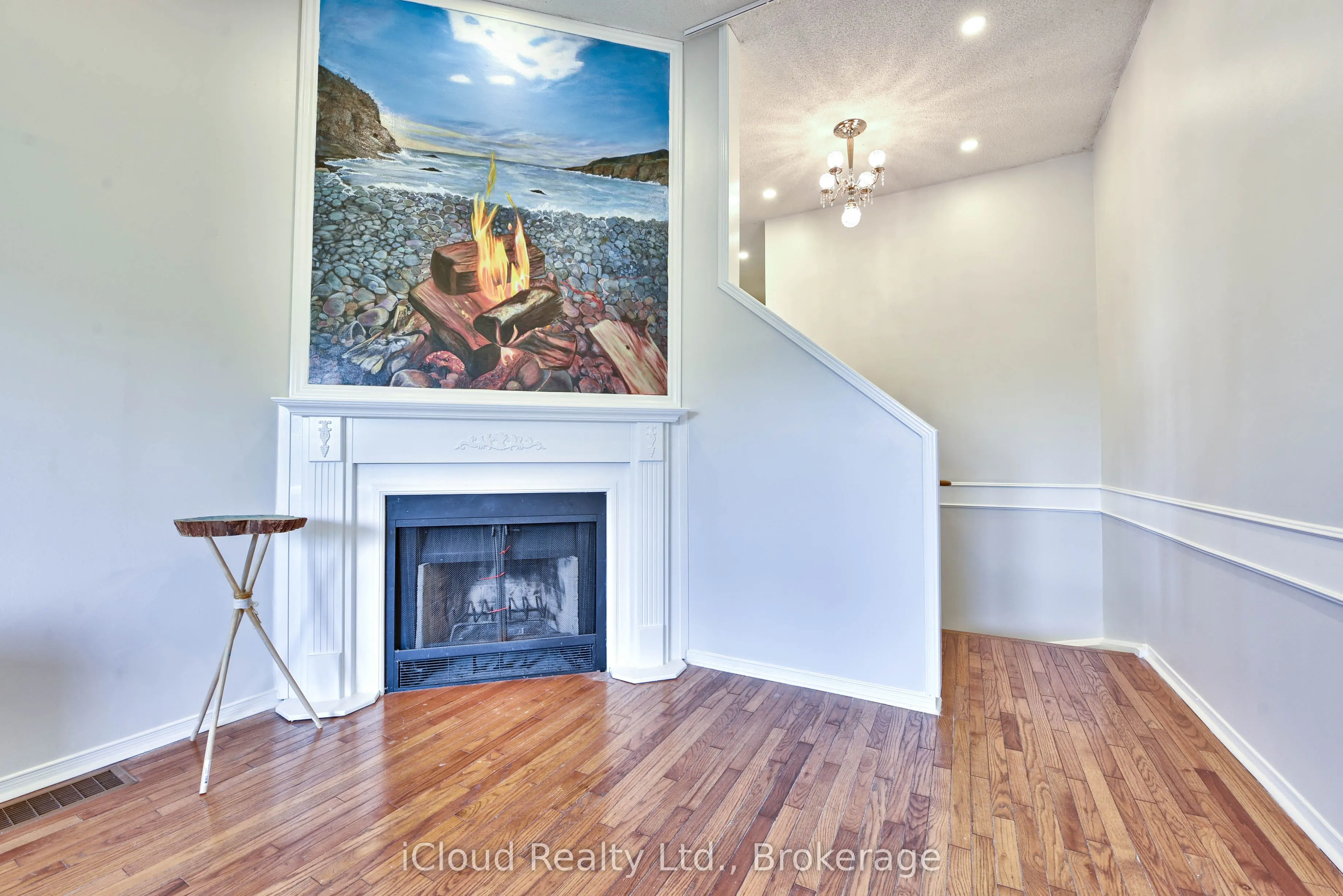 14 Timberlane Drive