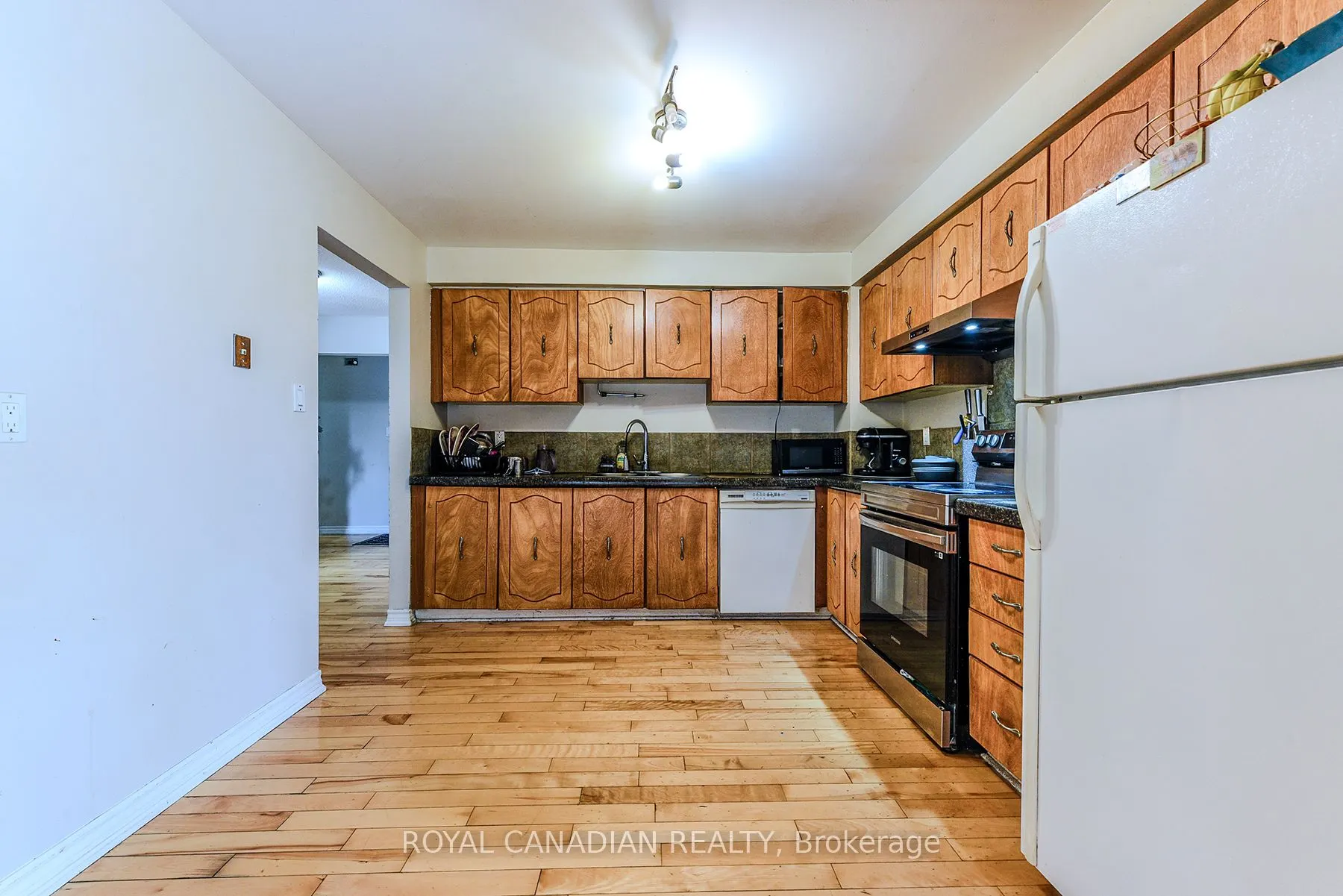 2 Mayberry Court