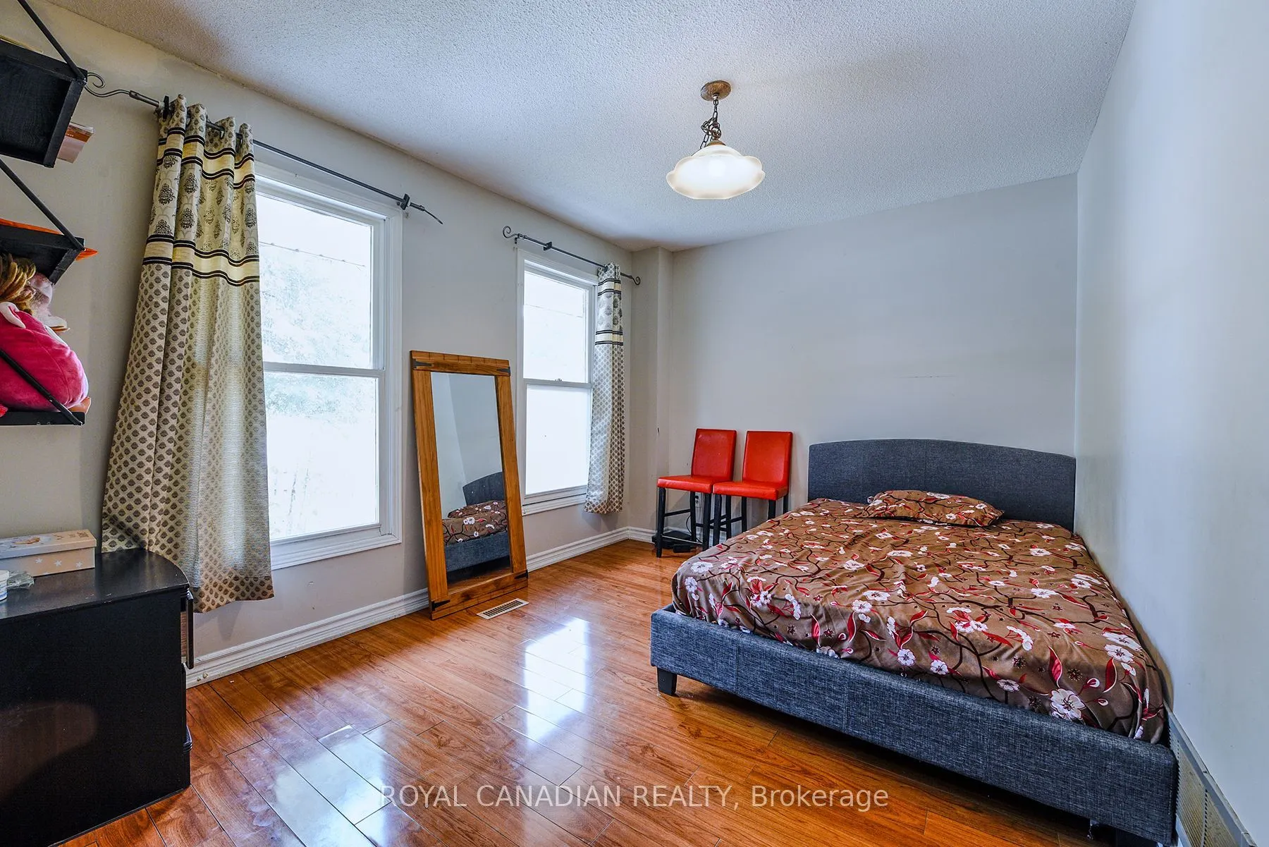 2 Mayberry Court