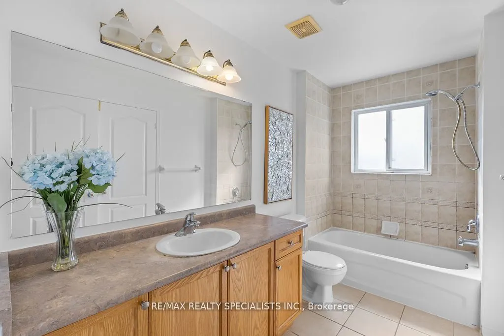 49 Sand Cherry Crescent