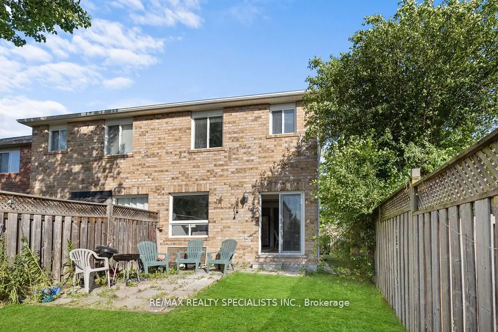49 Sand Cherry Crescent