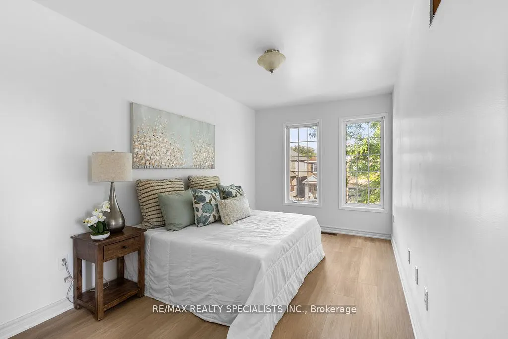 49 Sand Cherry Crescent