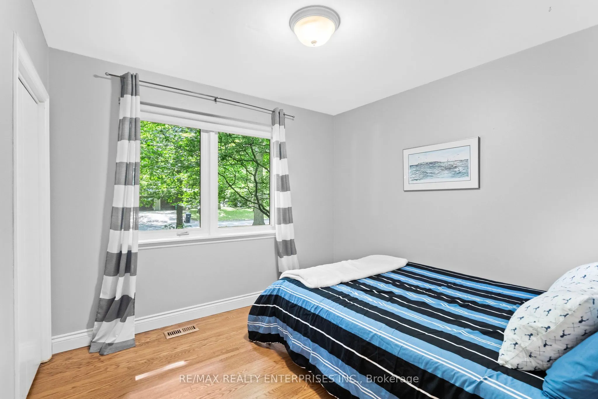 1867 Will Scarlett Drive