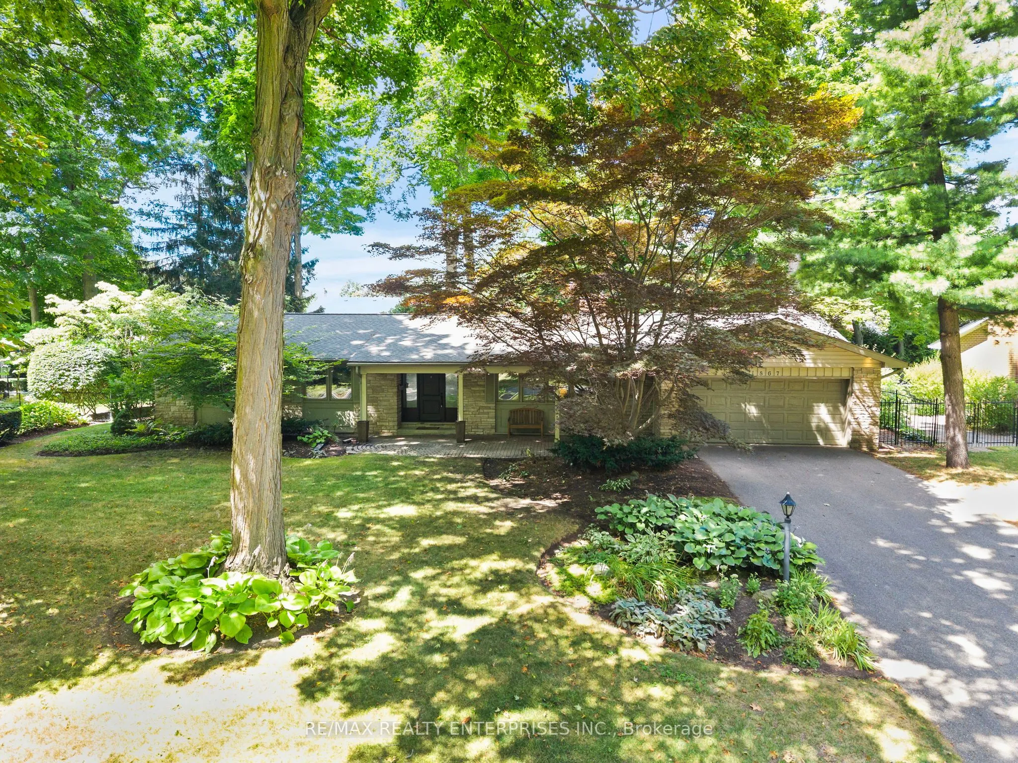 1867 Will Scarlett Drive