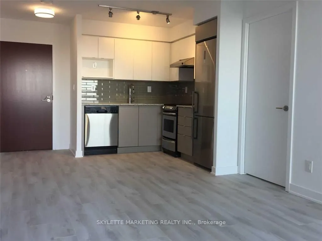 160 Flemington Road, #902