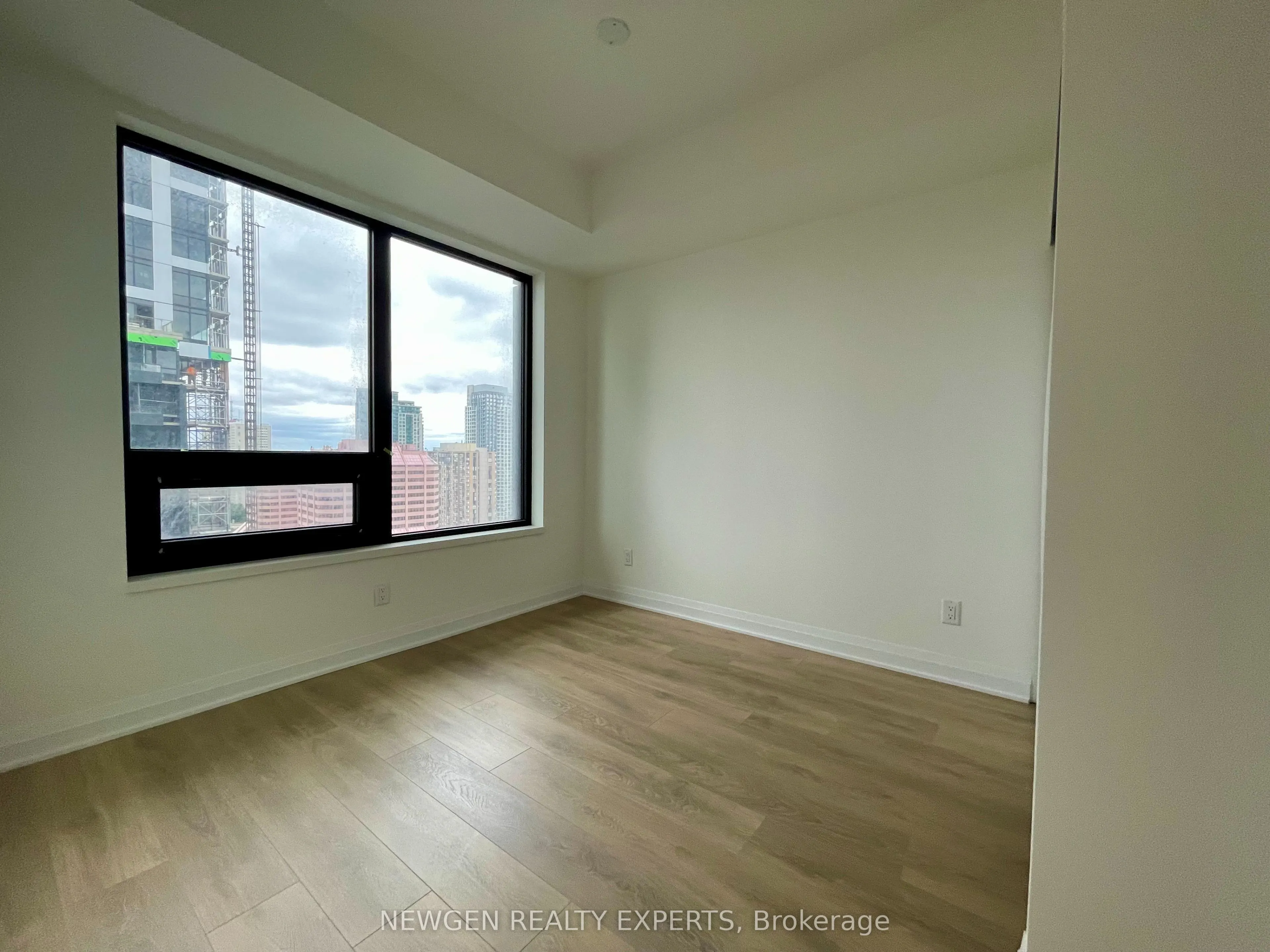 4015 The Exchange, #1601