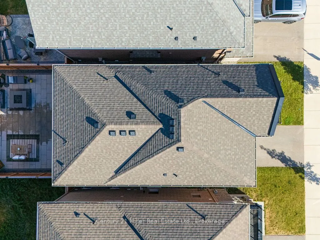 517 Kennedy Circle W