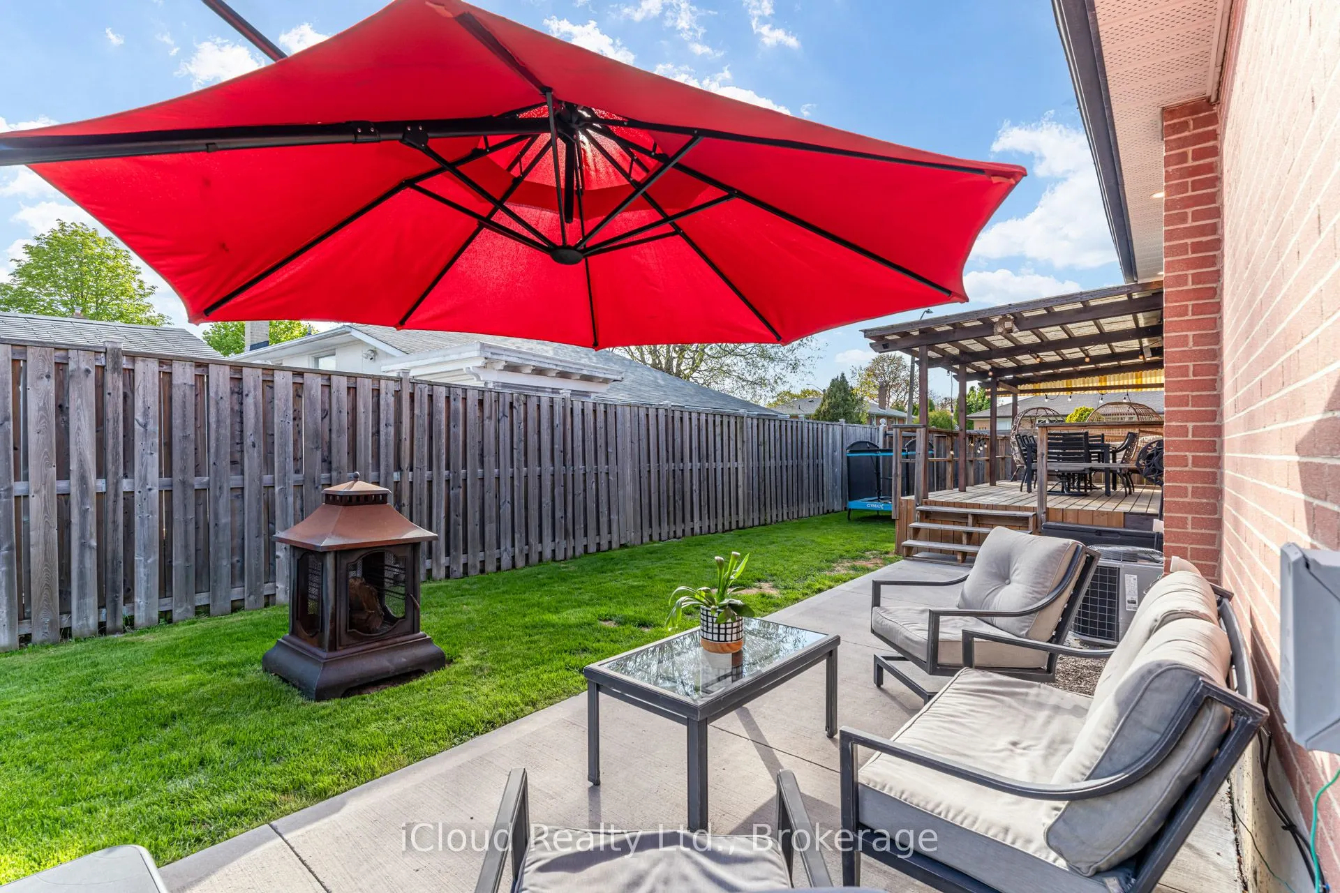 43 Sherwood Crescent