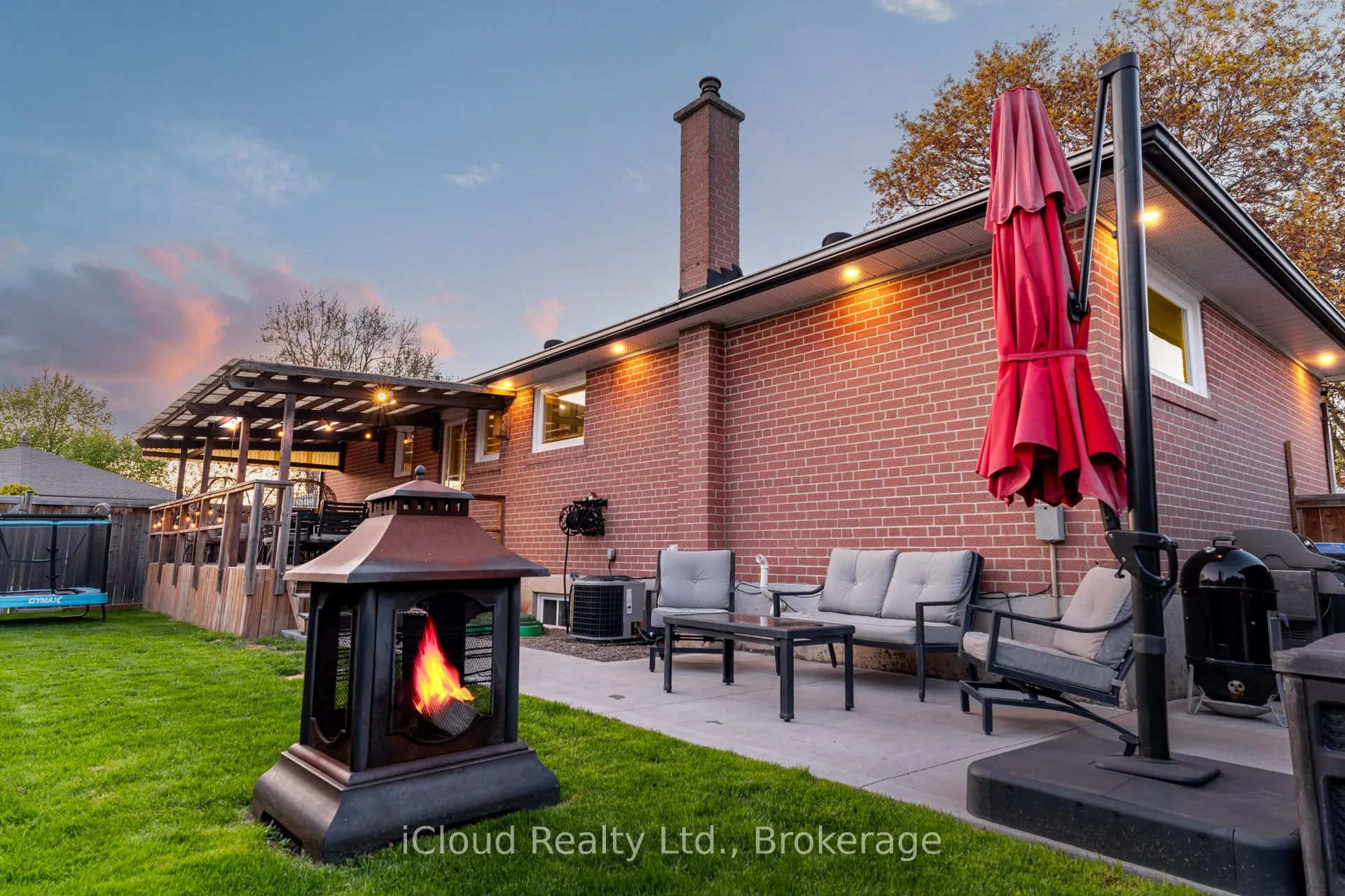 43 Sherwood Crescent