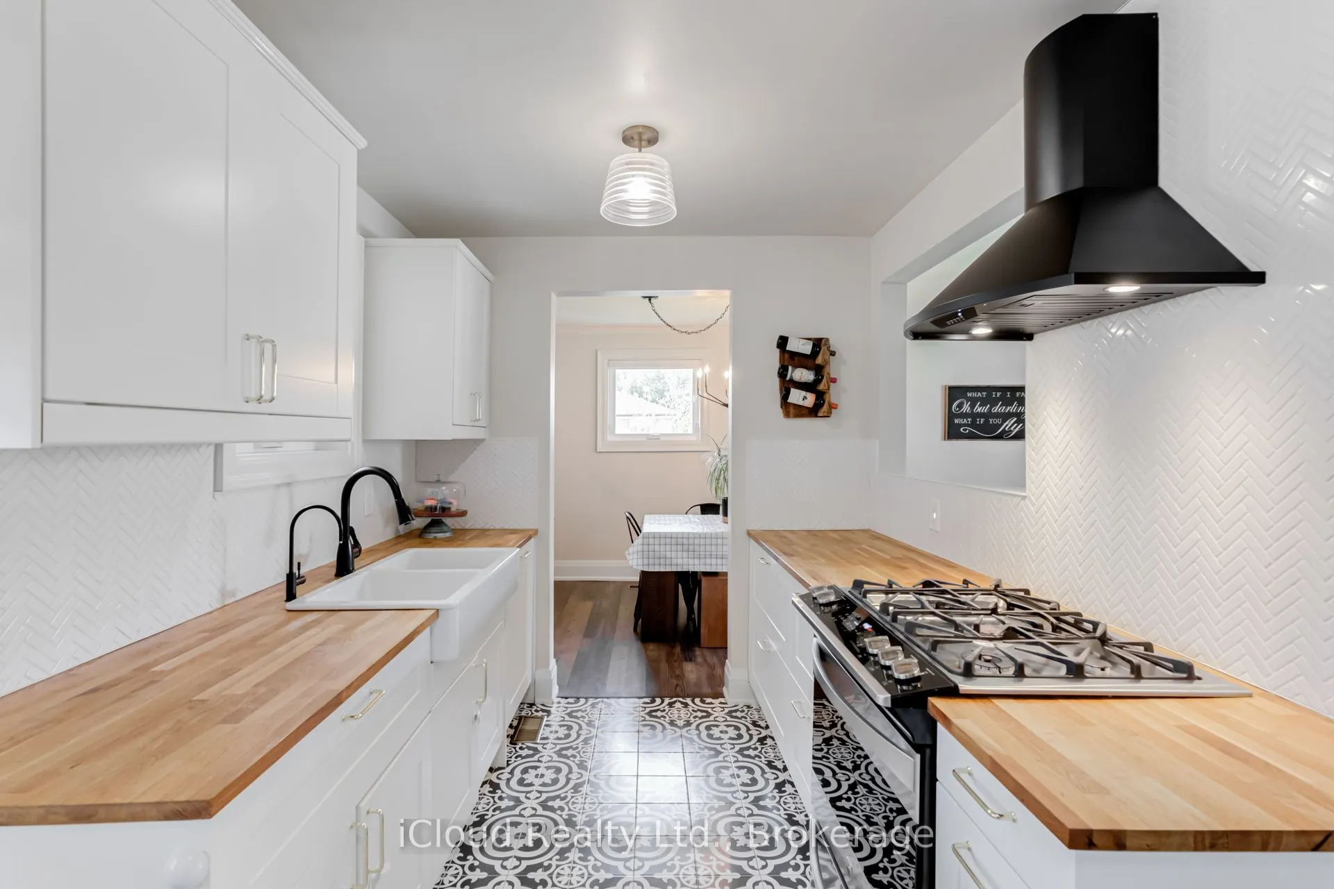 43 Sherwood Crescent