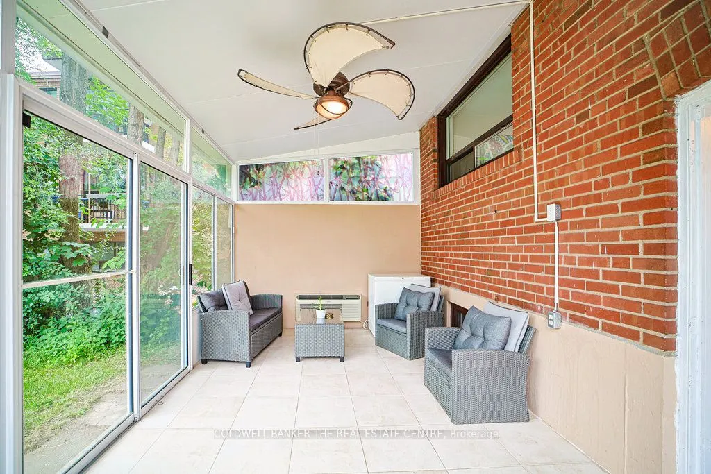 34 Crestview Avenue