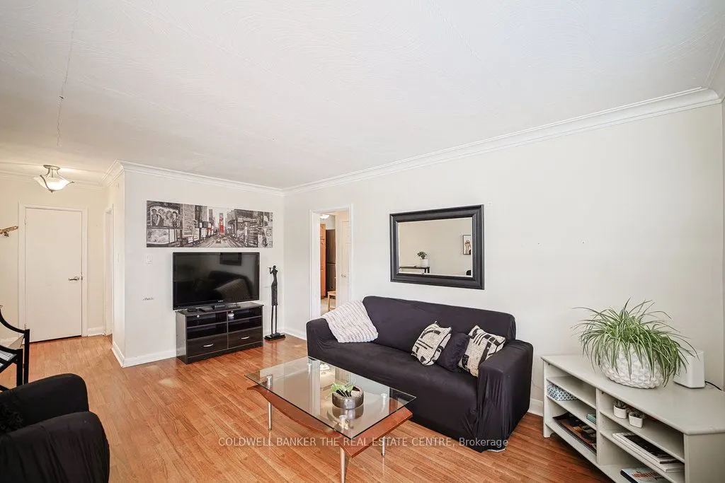 34 Crestview Avenue
