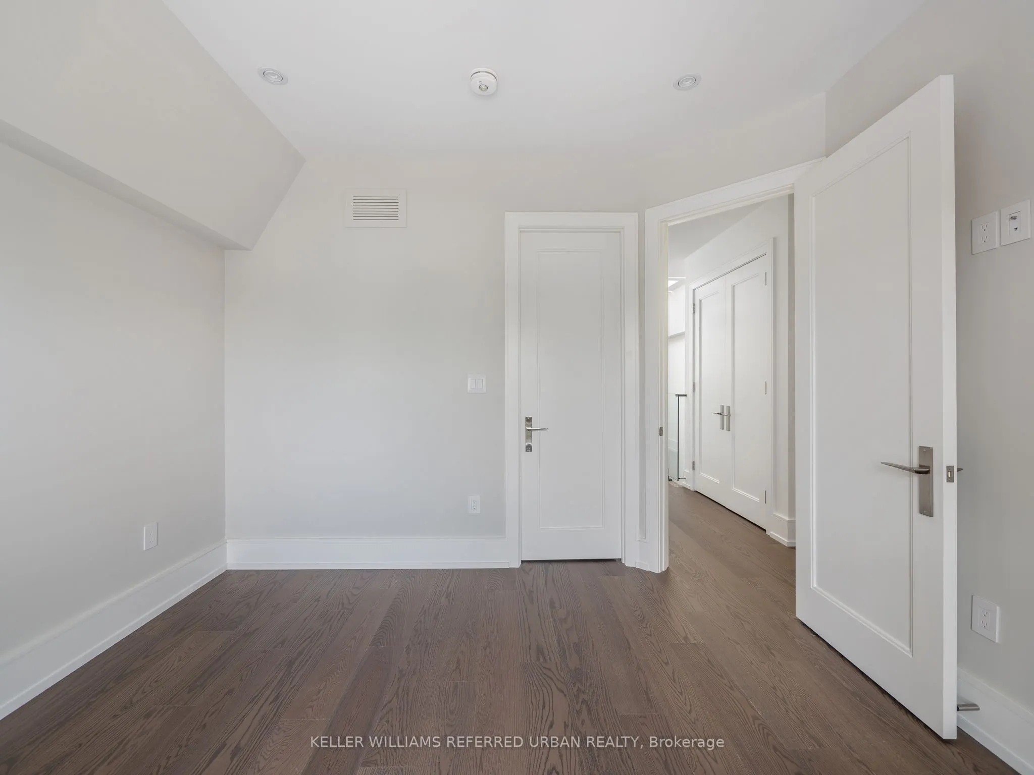 327 Melrose Street