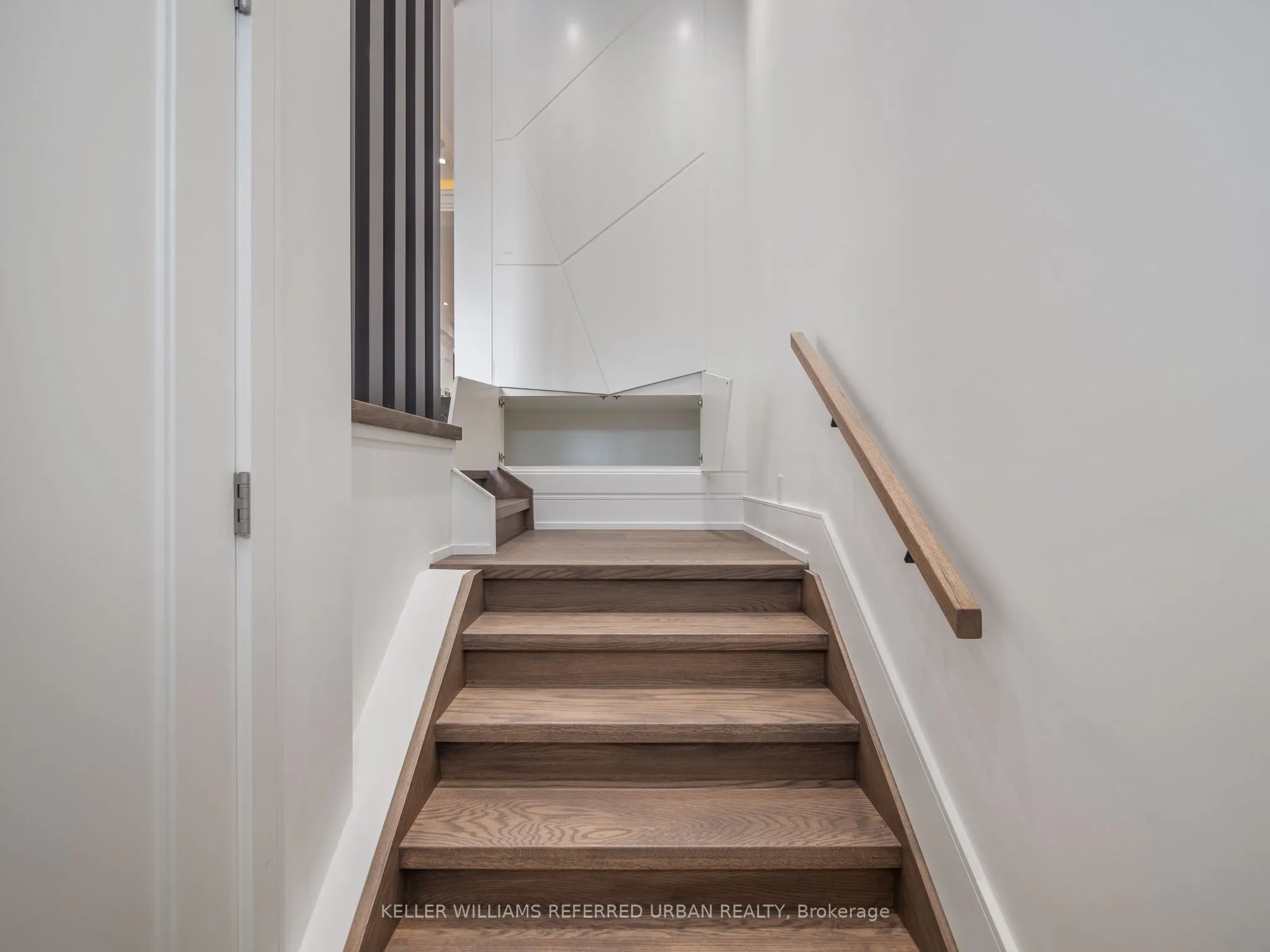 327 Melrose Street