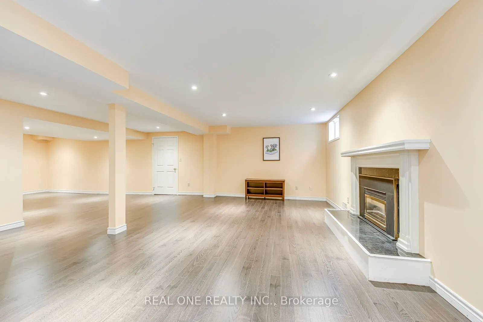 1237 Woodview Drive