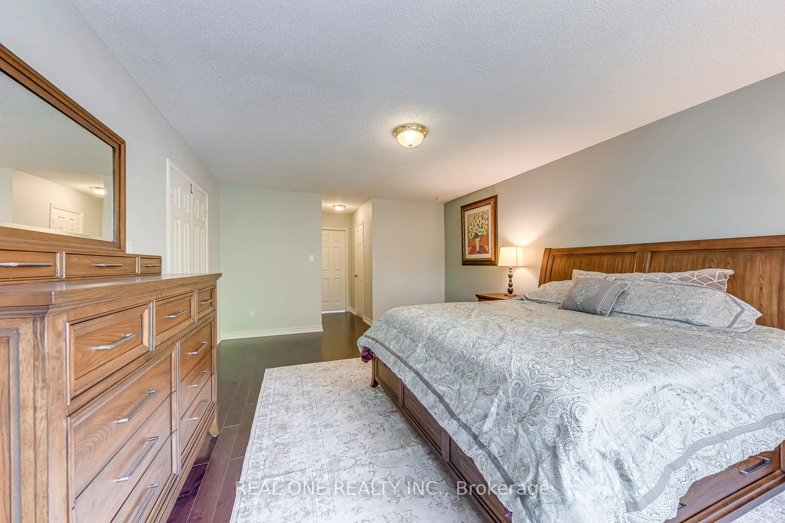 1237 Woodview Drive