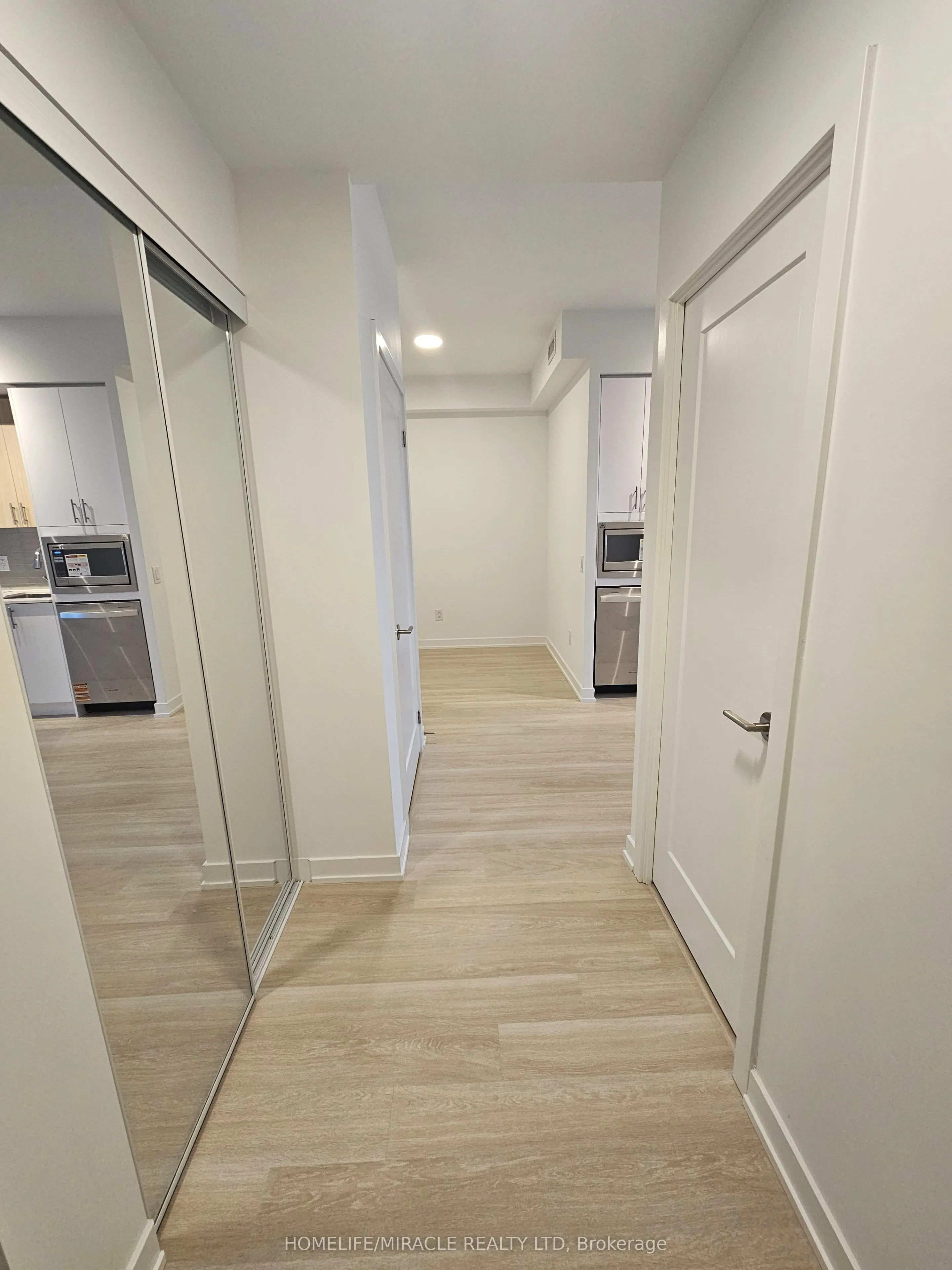 5105 Hurontario Street, #2801