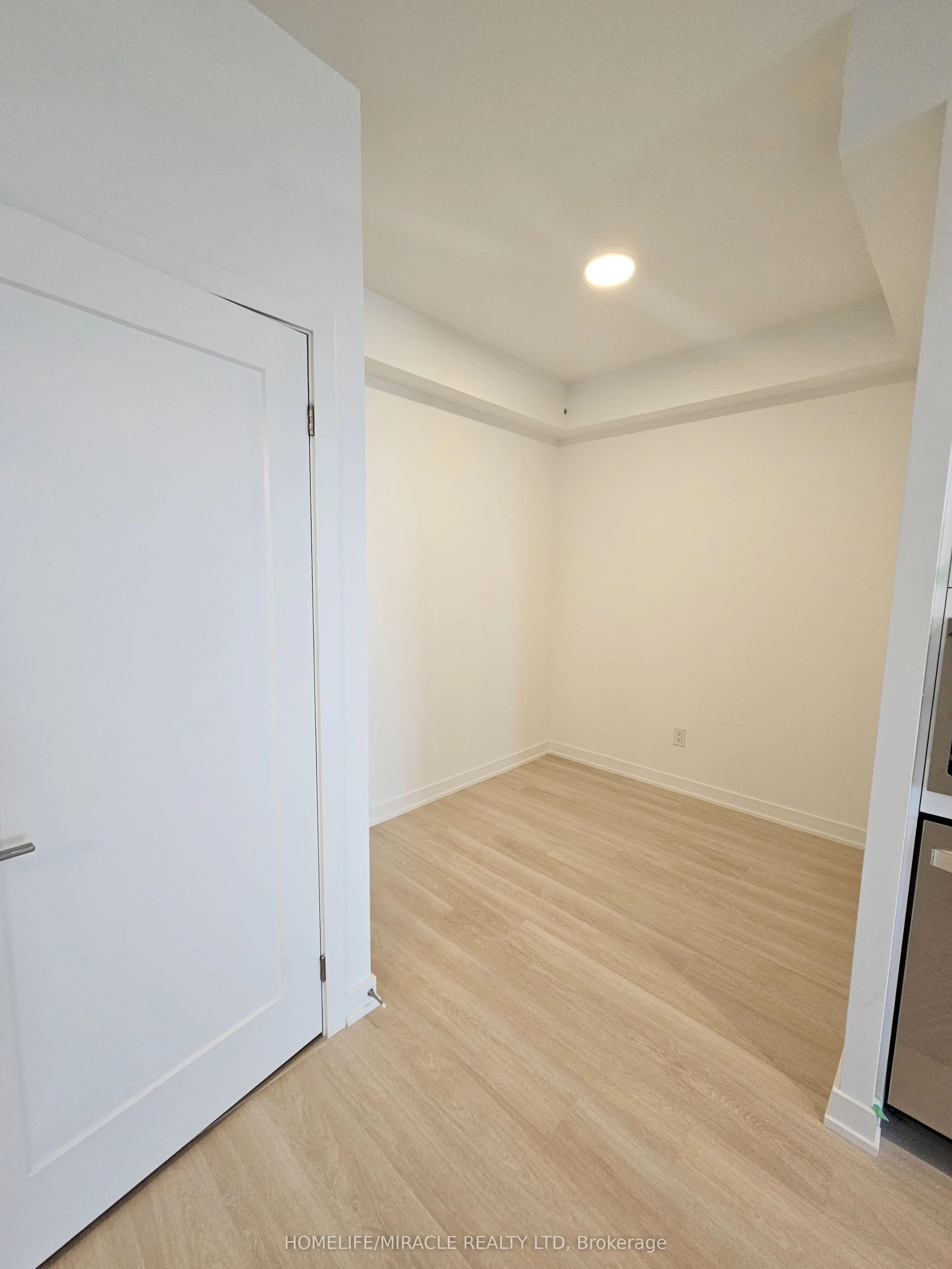 5105 Hurontario Street, #2801