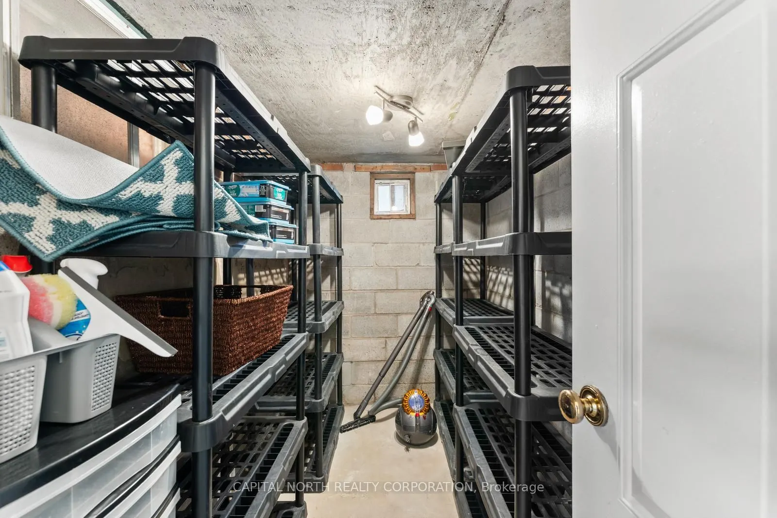 32 Brookhaven Drive, #3