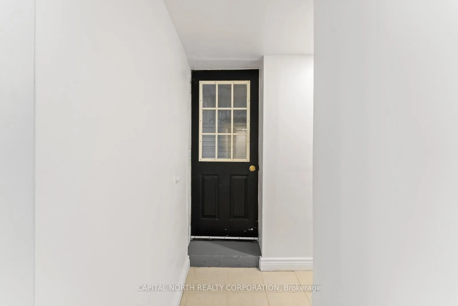 32 Brookhaven Drive, #3