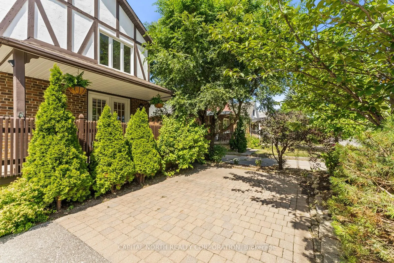 32 Brookhaven Drive, #3