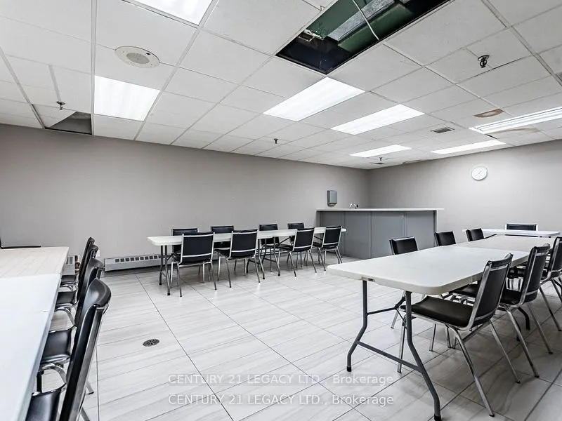 8 Lisa Street E, #1402