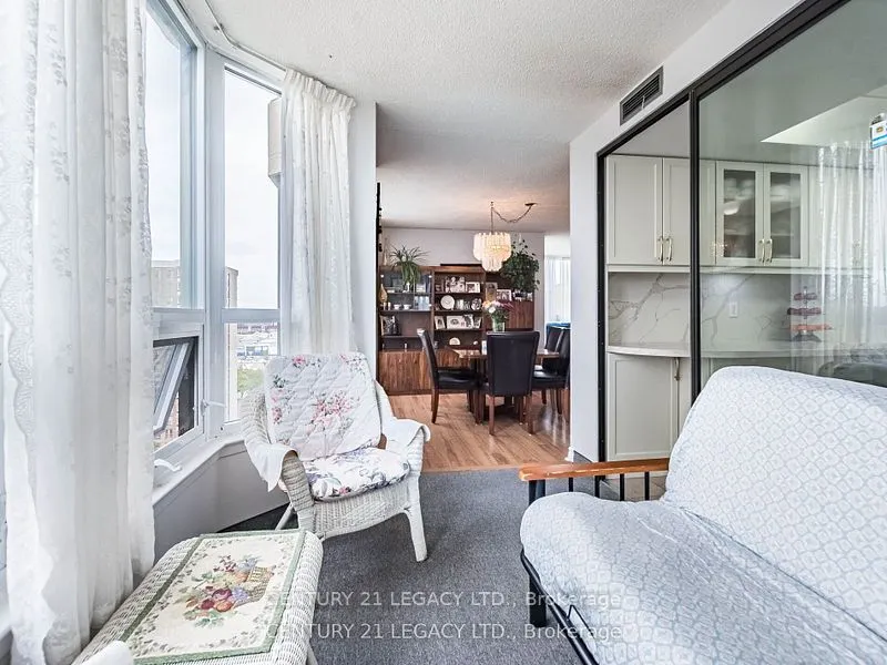 8 Lisa Street E, #1402