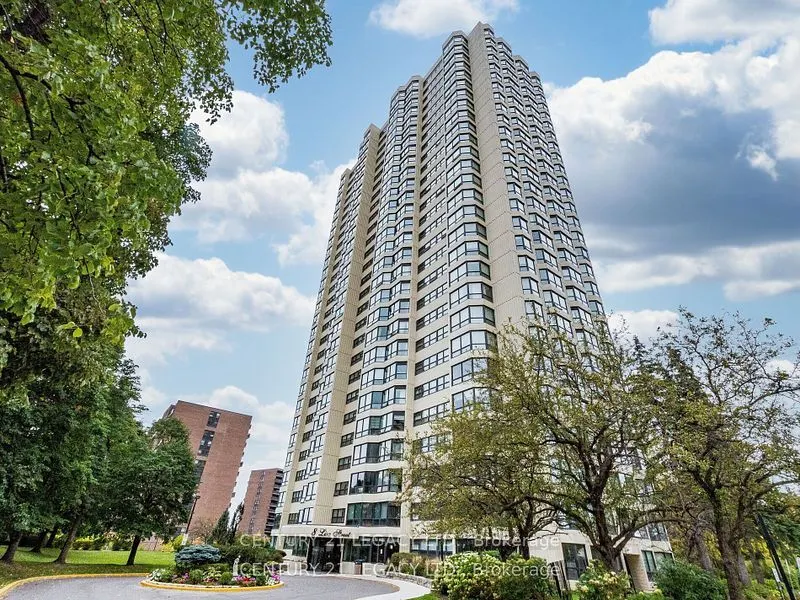 8 Lisa Street E, #1402