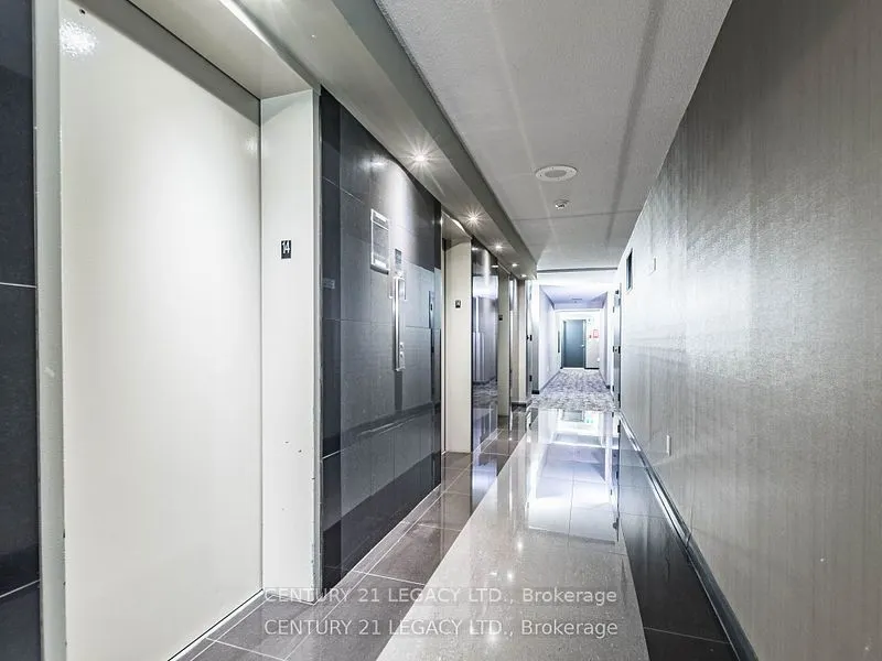 8 Lisa Street E, #1402
