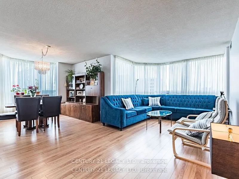 8 Lisa Street E, #1402