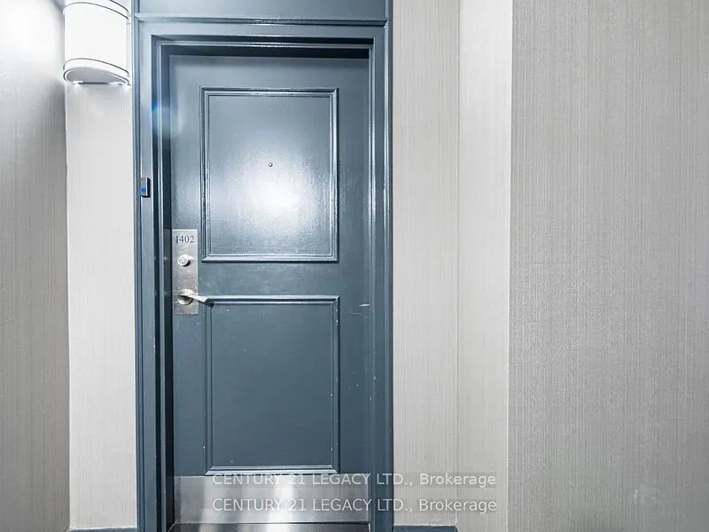 8 Lisa Street E, #1402