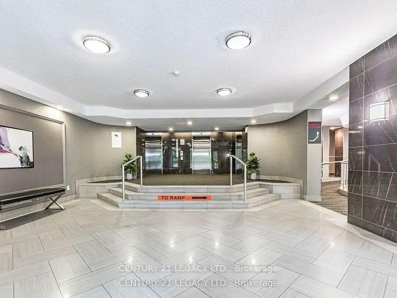 8 Lisa Street E, #1402