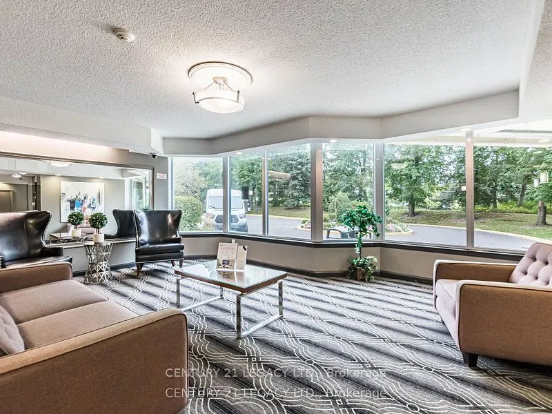 8 Lisa Street E, #1402