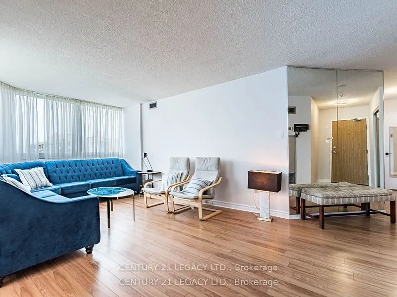 8 Lisa Street E, #1402