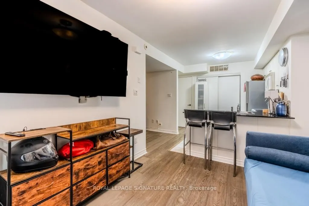 10 Laidlaw Street, #703