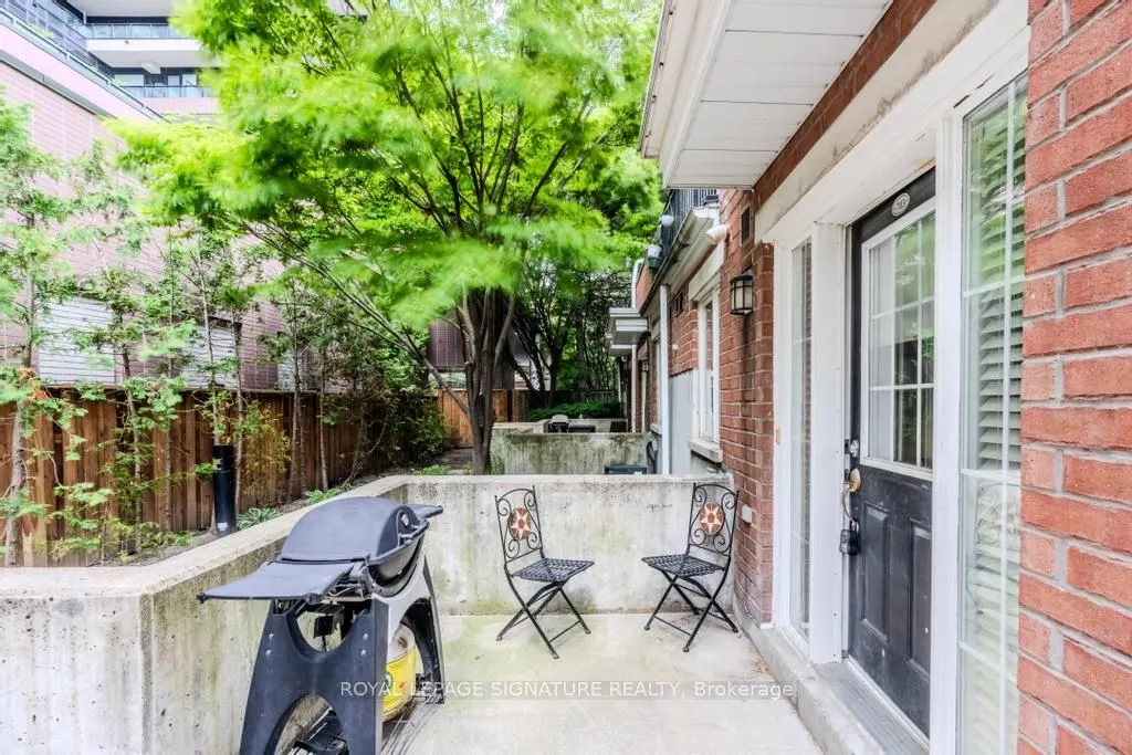 10 Laidlaw Street, #703