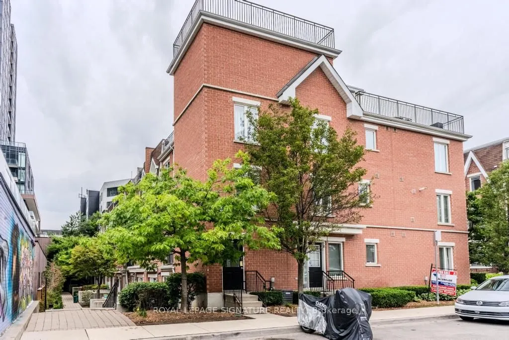 10 Laidlaw Street, #703
