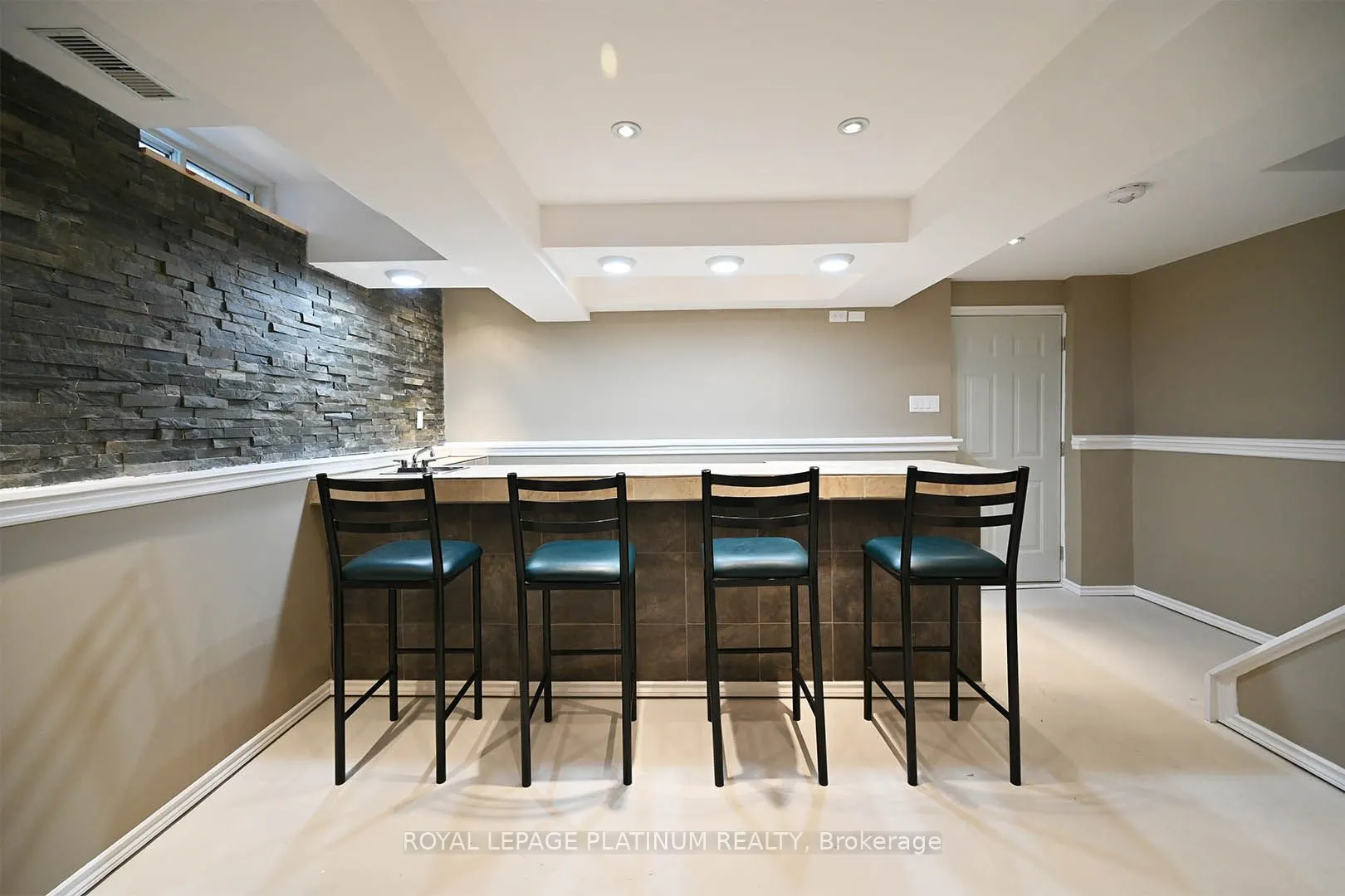 21 Vista Green Crescent