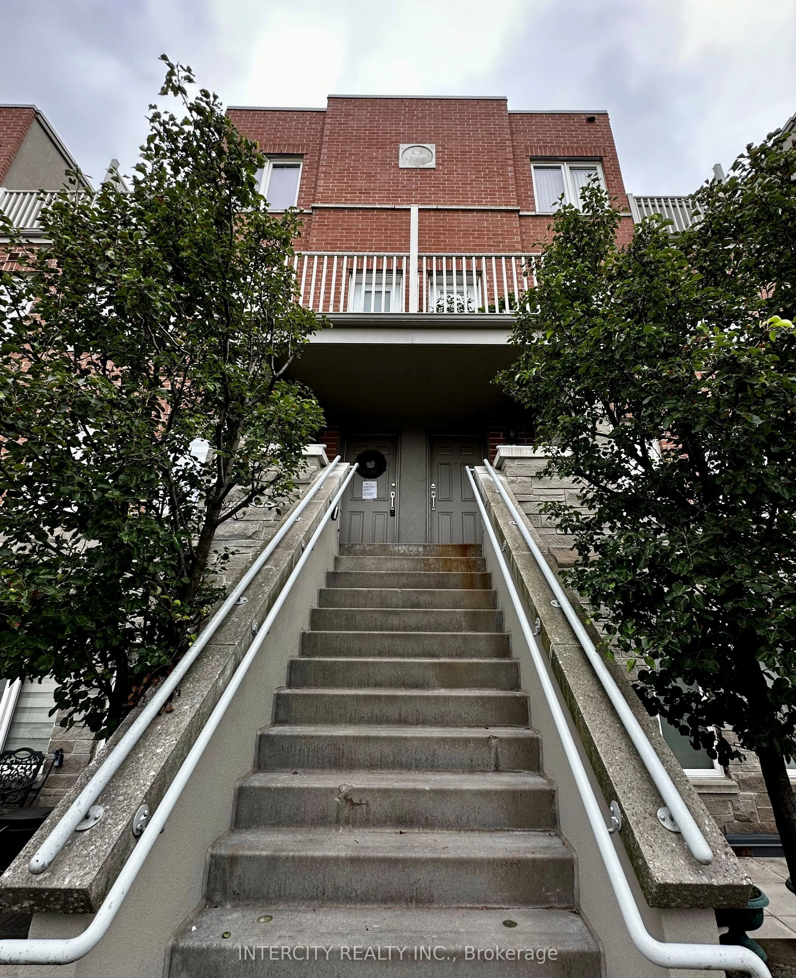25 Richgrove Drive, #206