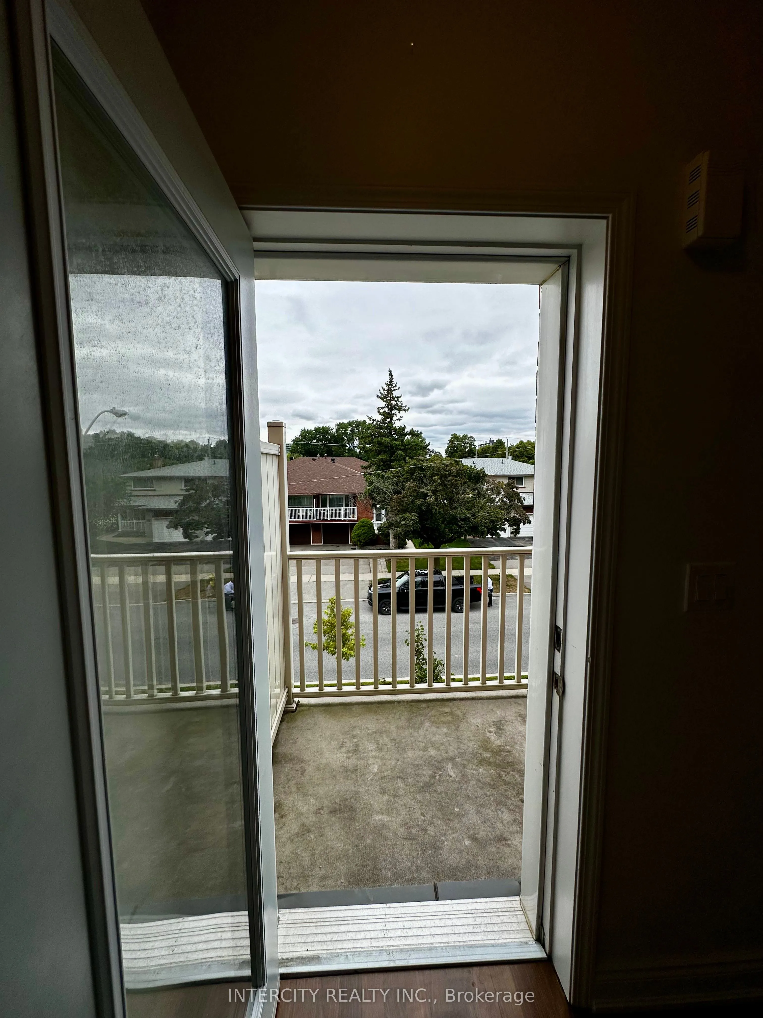 25 Richgrove Drive, #206