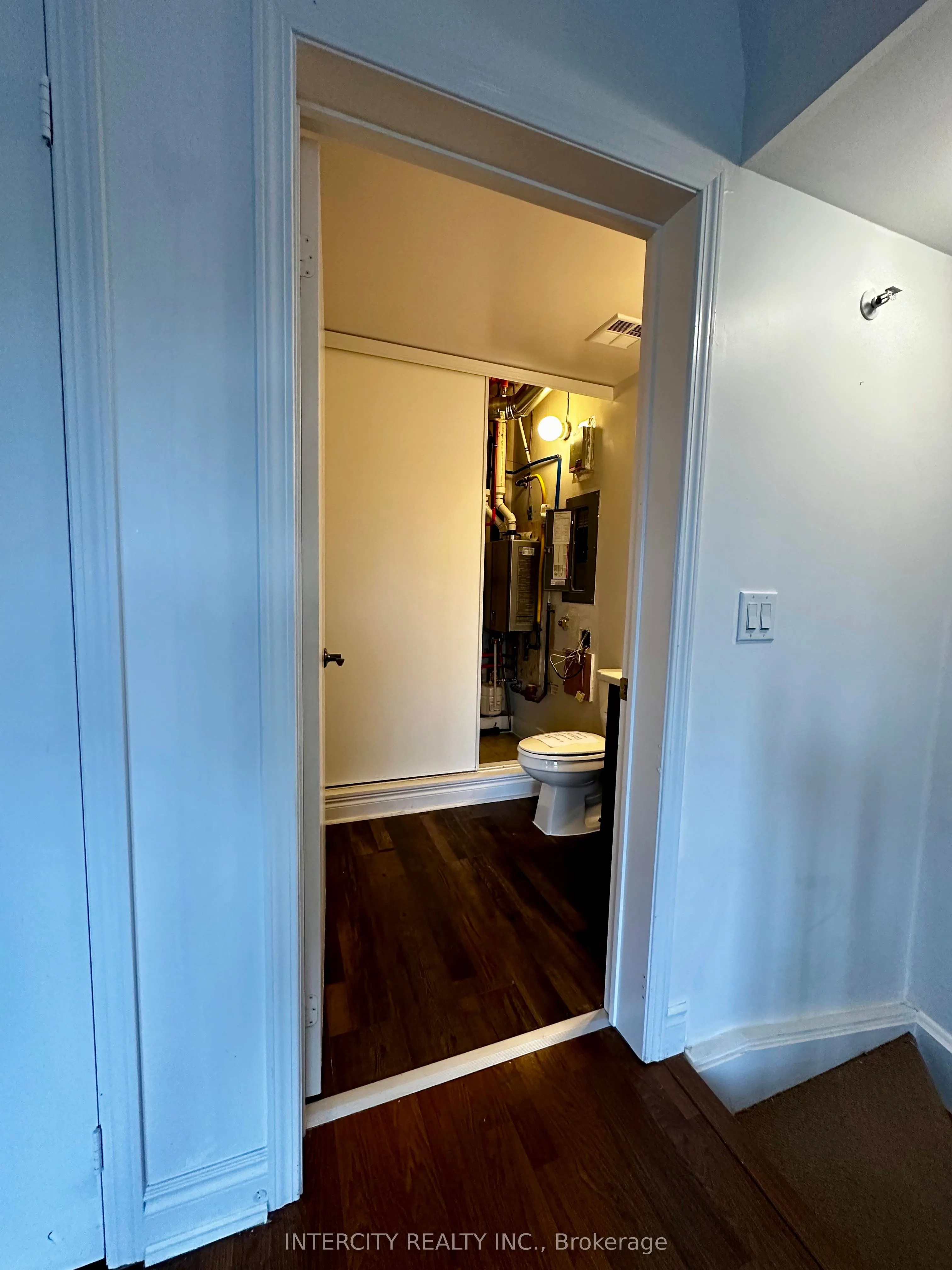 25 Richgrove Drive, #206
