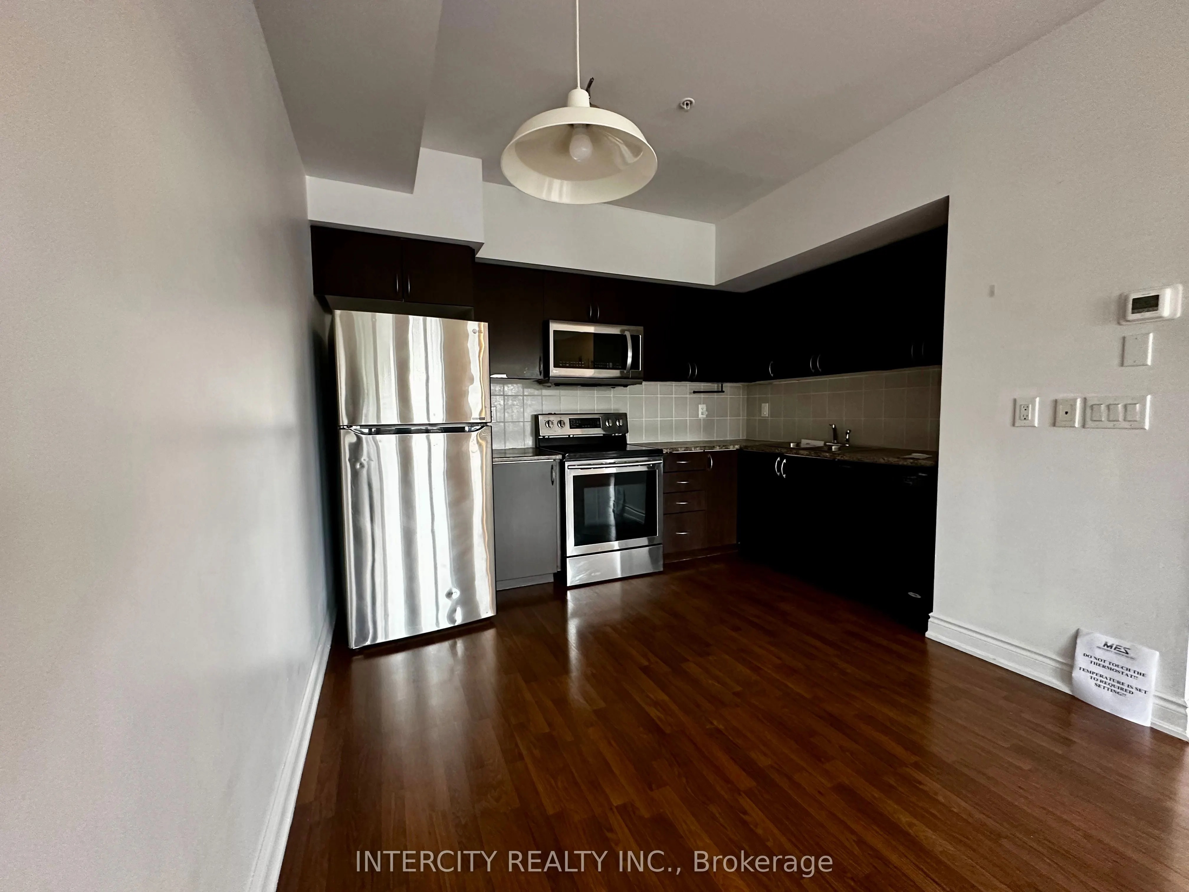 25 Richgrove Drive, #206