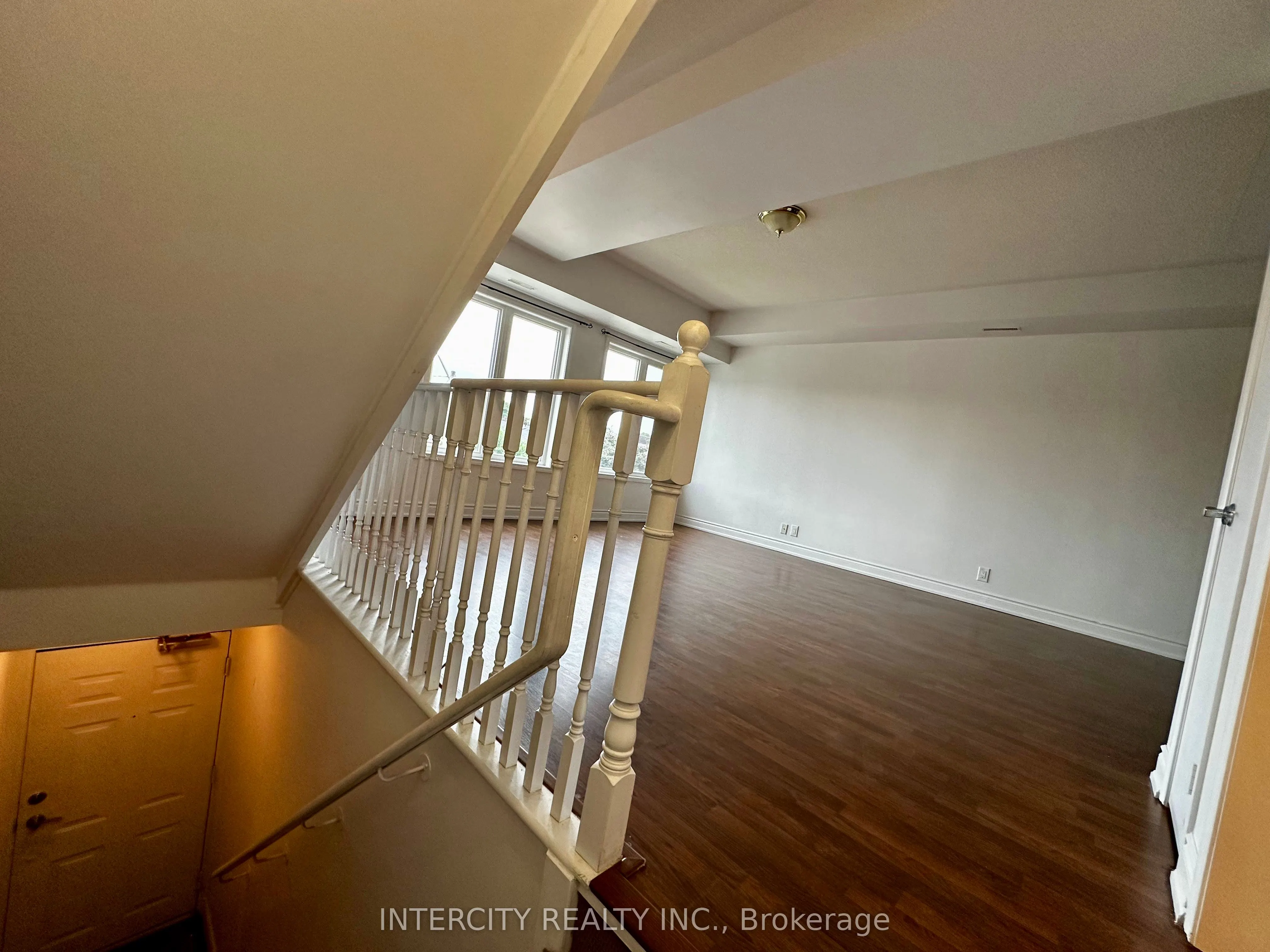 25 Richgrove Drive, #206